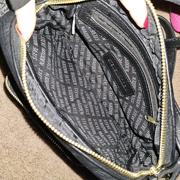 Steve madden small crossbody - Picture 3 of 3
